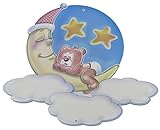 Geschenk zur Geburt - Teddy mit Mond, Sterne und Wolken als Wandbild aus Holz für das Kinderzimmer. Wanddeko für Mädchen und Jungen. Kann personalisiert werden als Erinnerung mit Namen und Daten der Geburt oder die Wünsche ans Baby - aus unserer Reihe Babygeschenke und Geschenkideen (Wandbild)